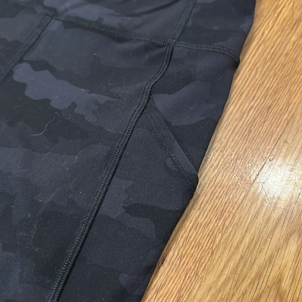 **SOLD**Lululemon Invigorate High Rise Leggings with pockets - Picture 4 of 8